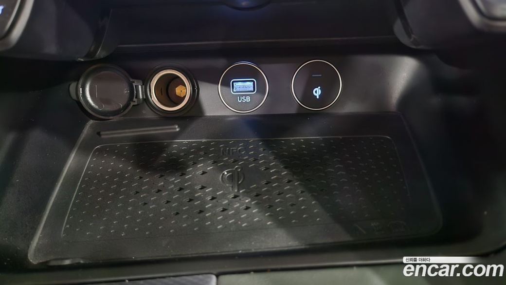 Genesis G70 Gasoline 2.0T 2WD, 2022