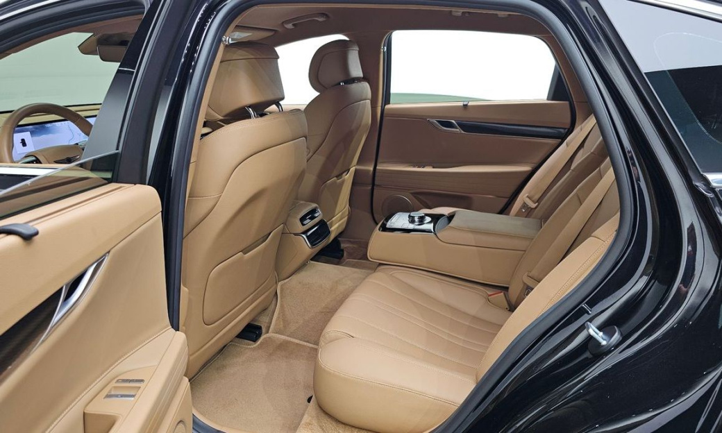 Genesis G80 Gasoline 2.5 Turbo AWD, 2025