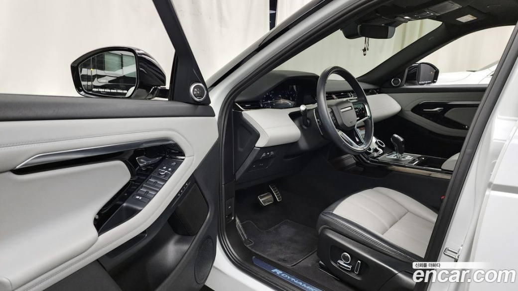Land Rover Range Rover Evoque P250 R-Dynamic SE, 2022