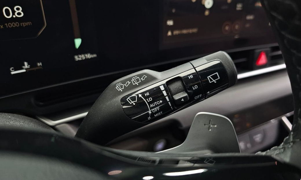 Kia Carnival 9-Seater Prestige, 2025