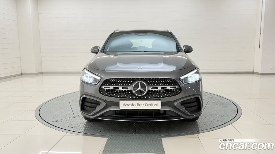 Mercedes-Benz GLA-Class GLA250 4MATIC, 2025