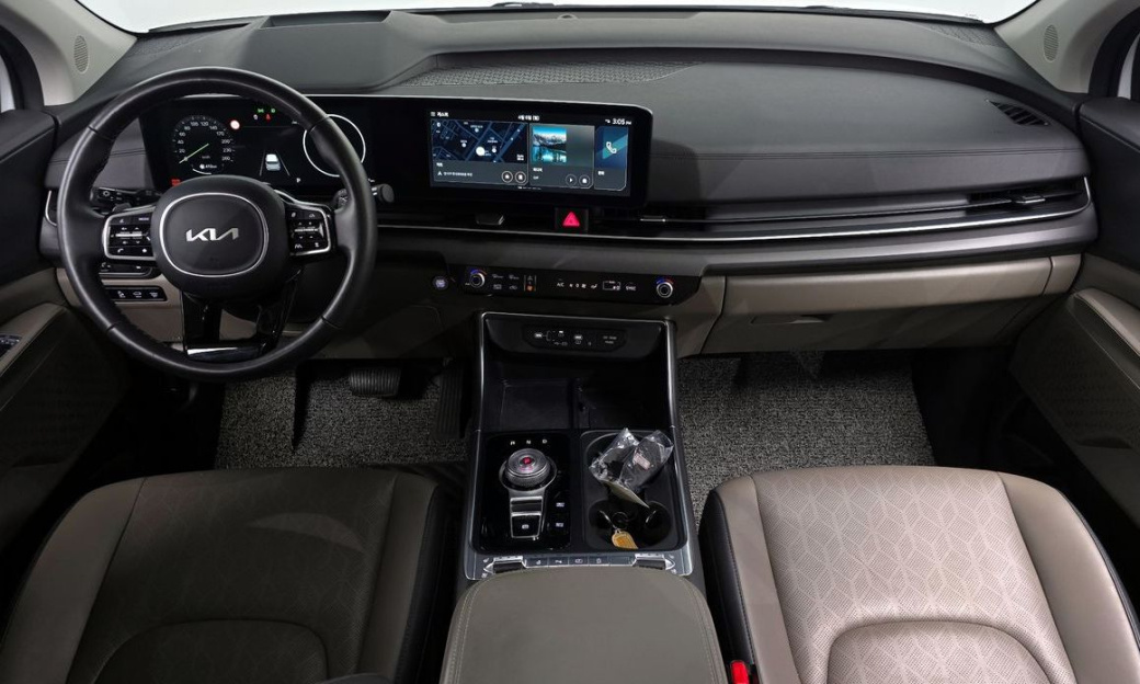 Kia Carnival 9-Seater Noblesse, 2025