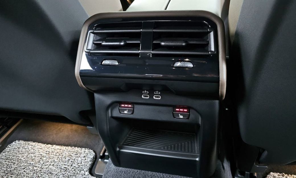BMW 5-Series 520i M Sport, 2024