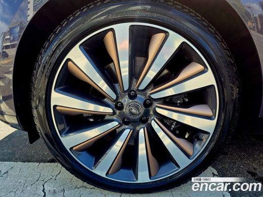 Land Rover Range Rover P530 SV Long Wheel Base, 2023