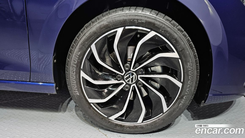 Volkswagen Golf 2.0 TDI Prestige, 2023
