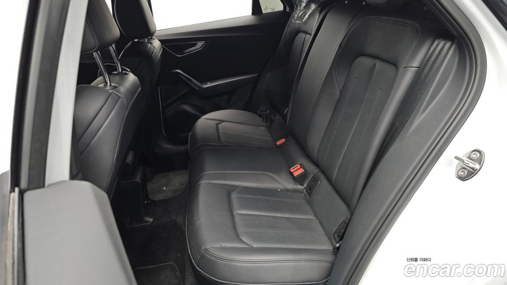 Audi Q2 35 TDI Premium, 2023