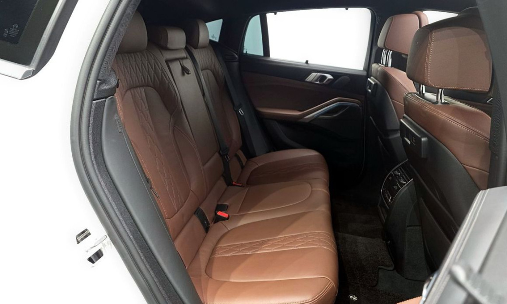 BMW X6 xDrive40i M Sport, 2023