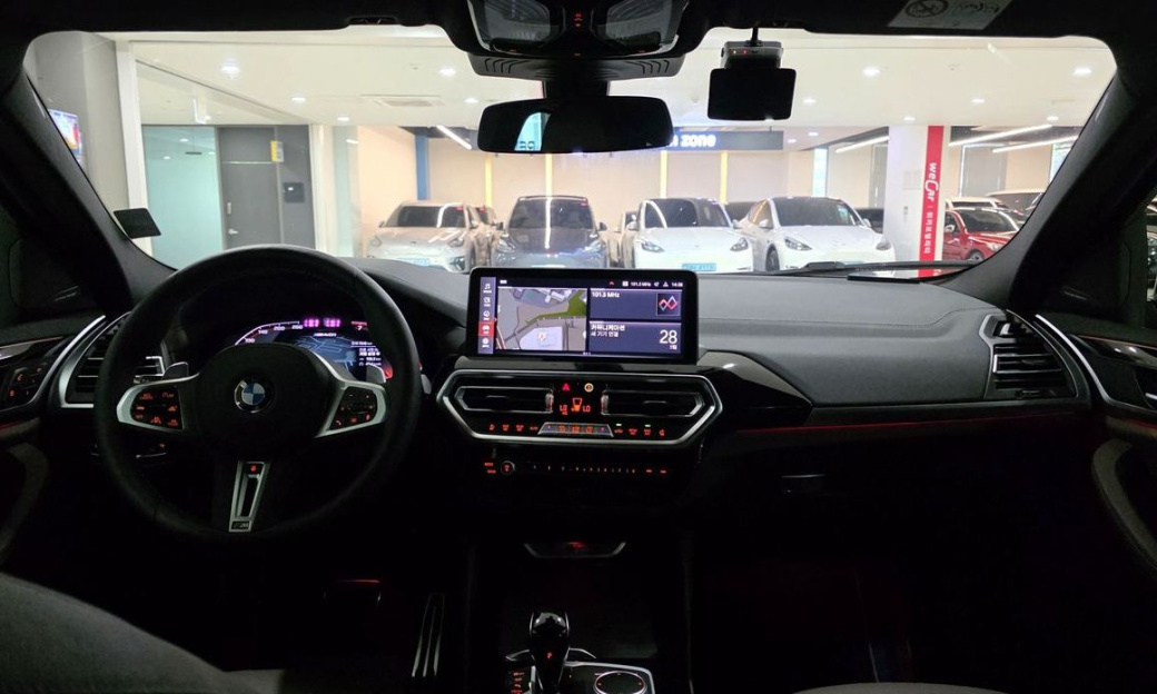 BMW X4 xDrive M40i, 2025