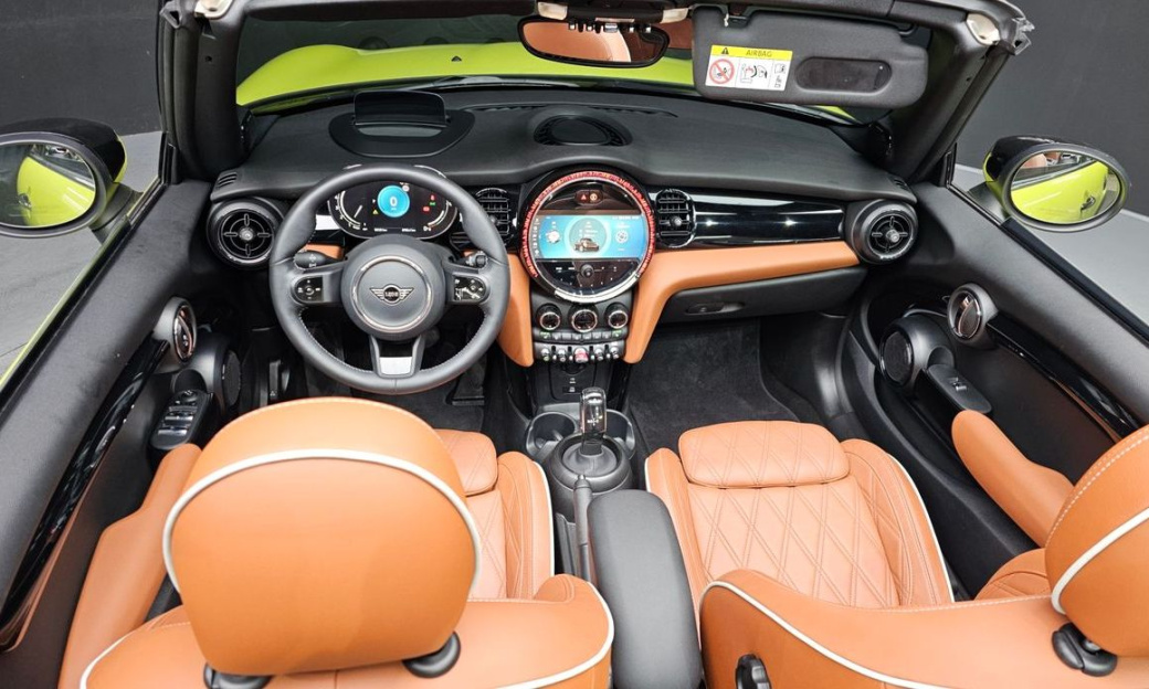 Mini Cooper Convertible Classic, 2024