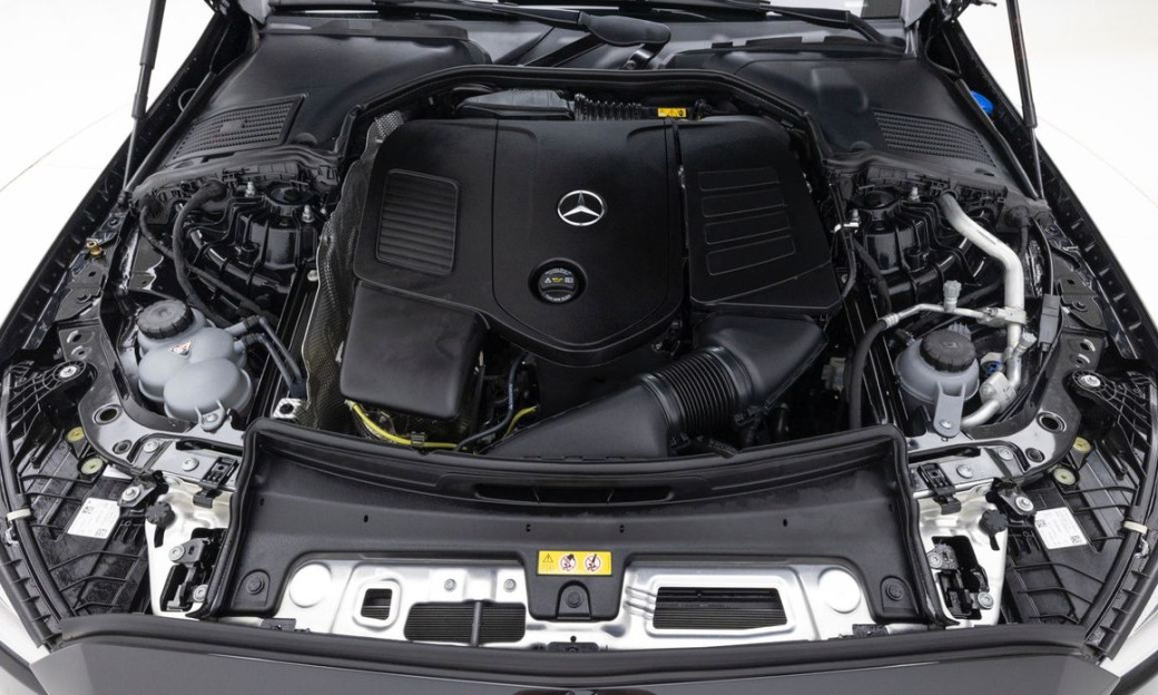Mercedes-Benz C-Class C200 Avantgarde, 2025