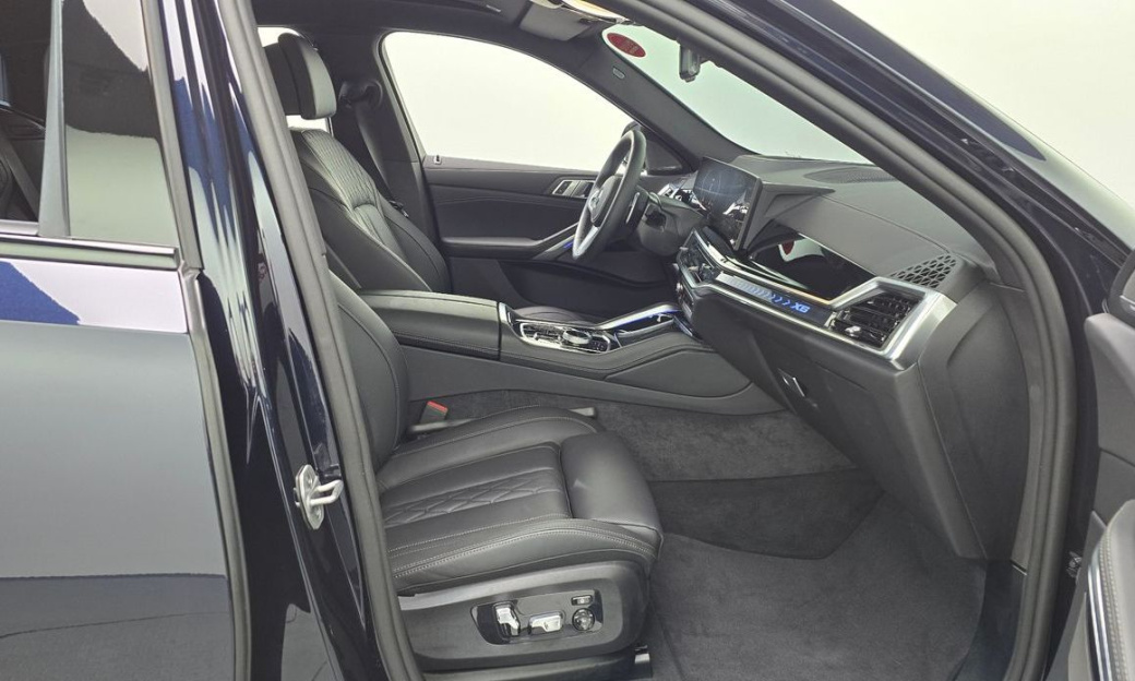 BMW X6 xDrive40i M Sport, 2025