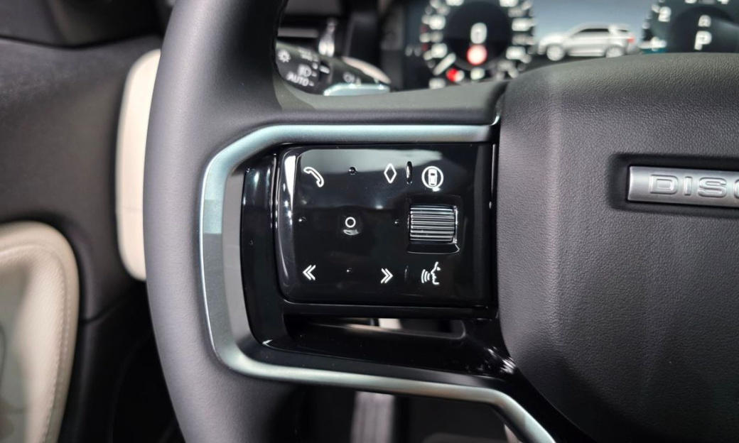Land Rover Discovery Sport P250 Dynamic SE, 2025
