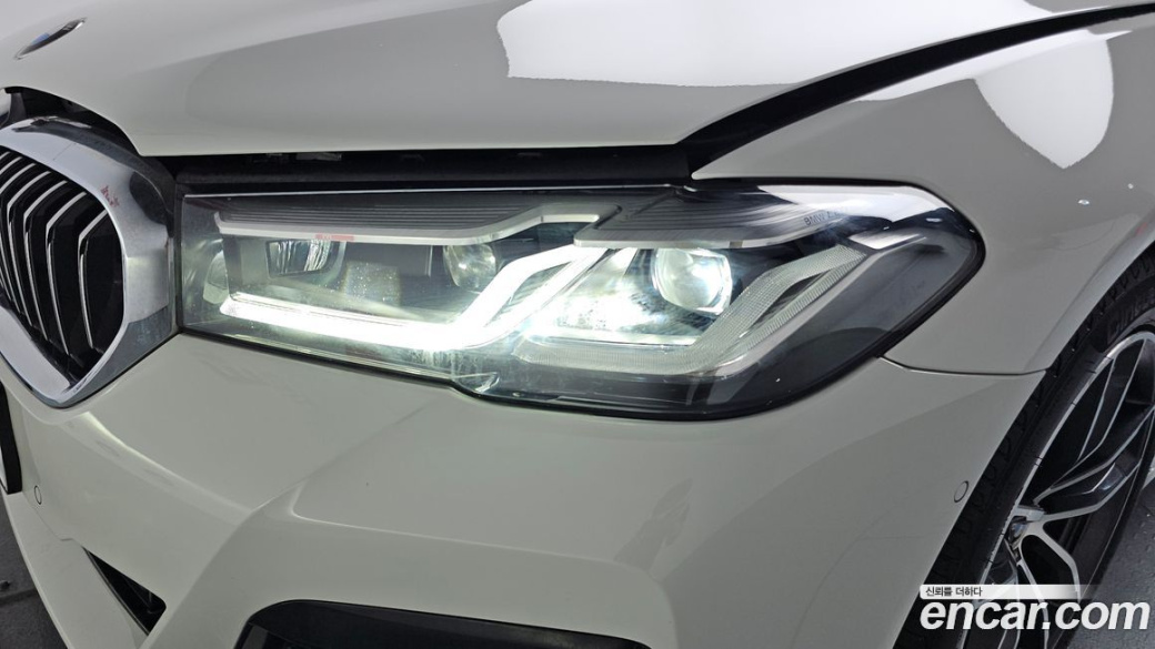 BMW 5-Series 520i M Sport, 2022