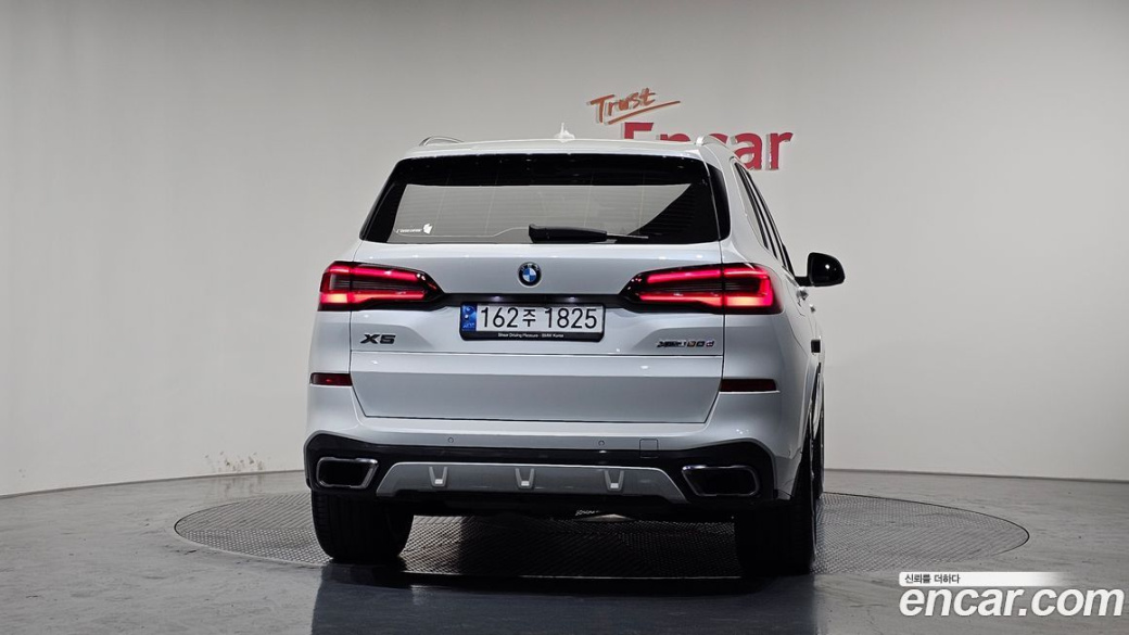BMW X5 xDrive 30d M Sport, 2023