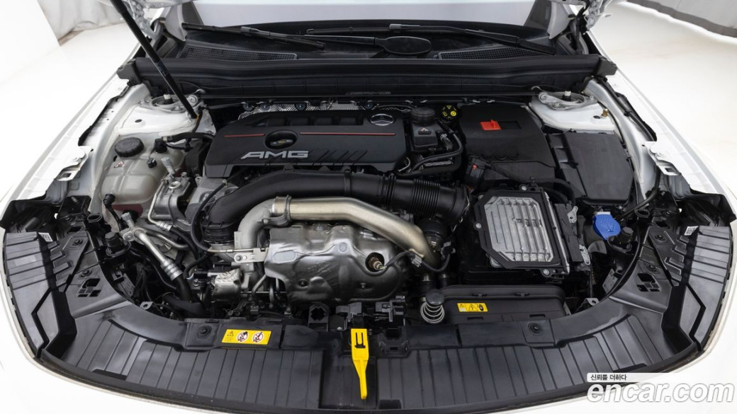 Mercedes-Benz GLB-Class AMG GLB35 4MATIC, 2025