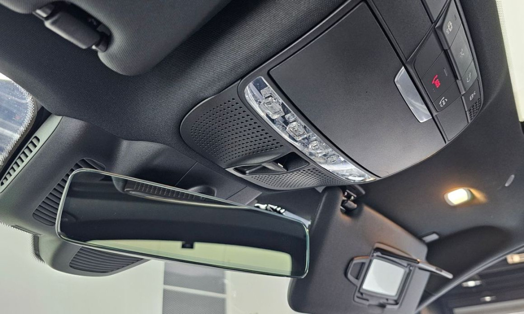 Mercedes-Benz E-Class E350 4MATIC Avantgarde, 2022