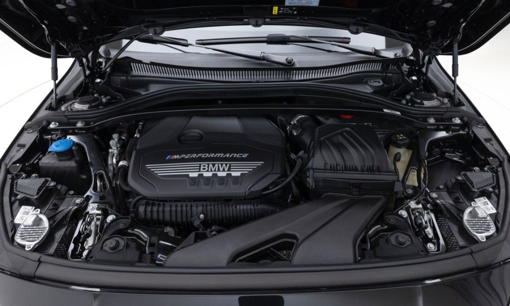 BMW 2-Series M235i xDrive, 2024