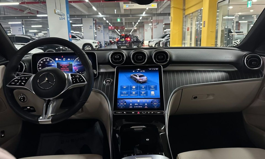 Mercedes-Benz C-Class C300 4MATIC Avantgarde, 2024