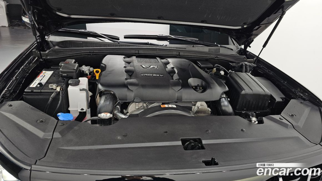Kia Mohave Diesel 3.0 4WD 6-Seater, 2024
