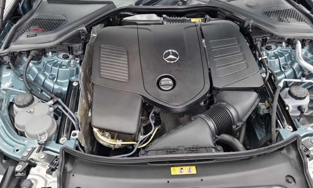 Mercedes-Benz E-Class E300 4MATIC Exclusive, 2024