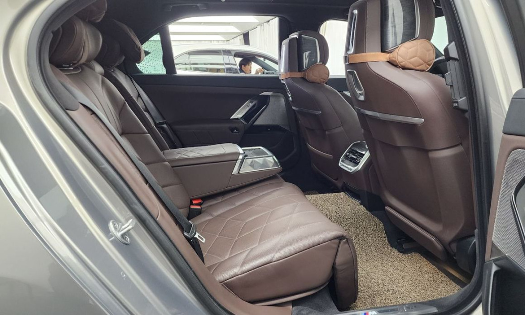 BMW 7-Series 740i sDrive M Sport, 2023