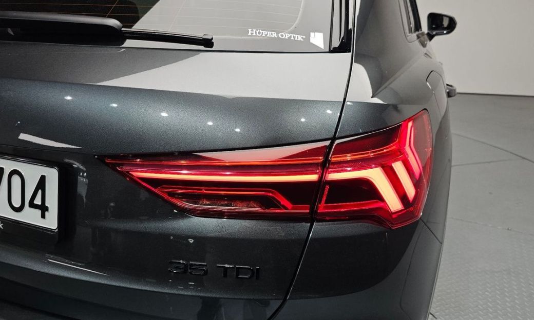 Audi Q3 35 TDI Premium, 2025