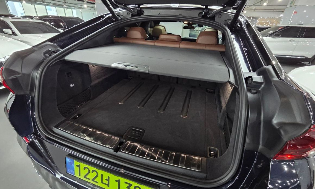 BMW X6 xDrive40i M Sport, 2025