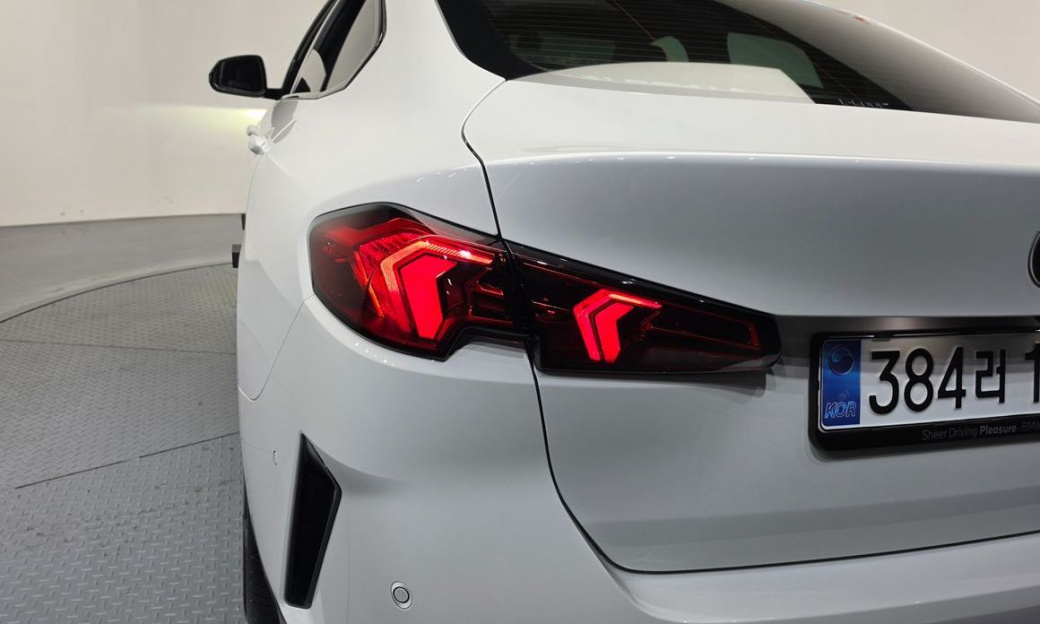 BMW 2-Series 220 M Sport, 2025