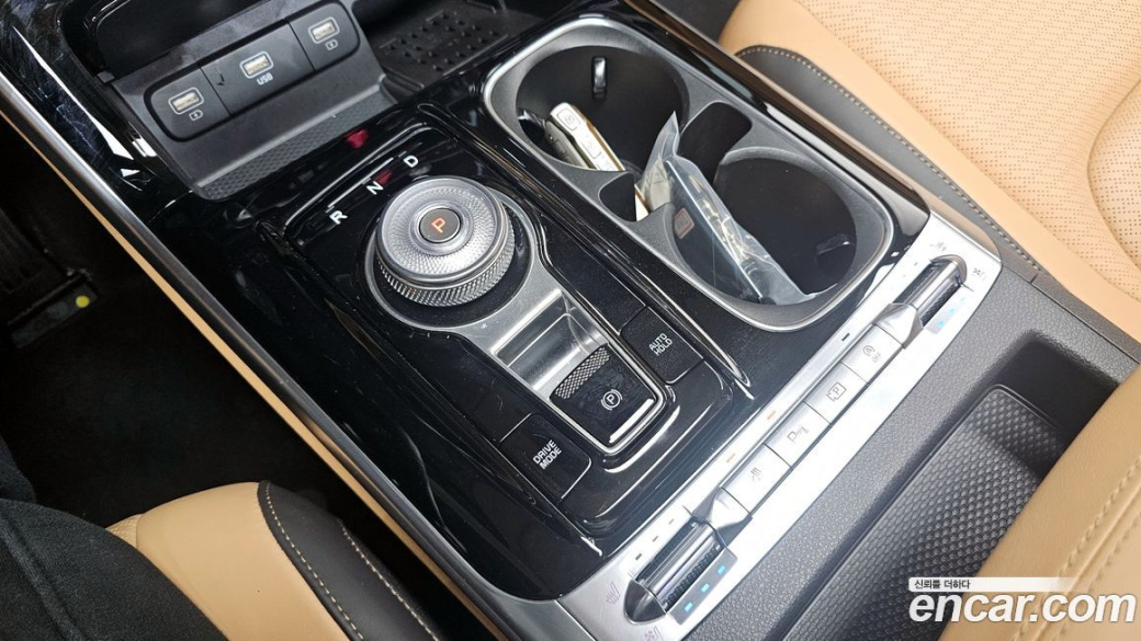 Kia Carnival 9-Seater Signature, 2023