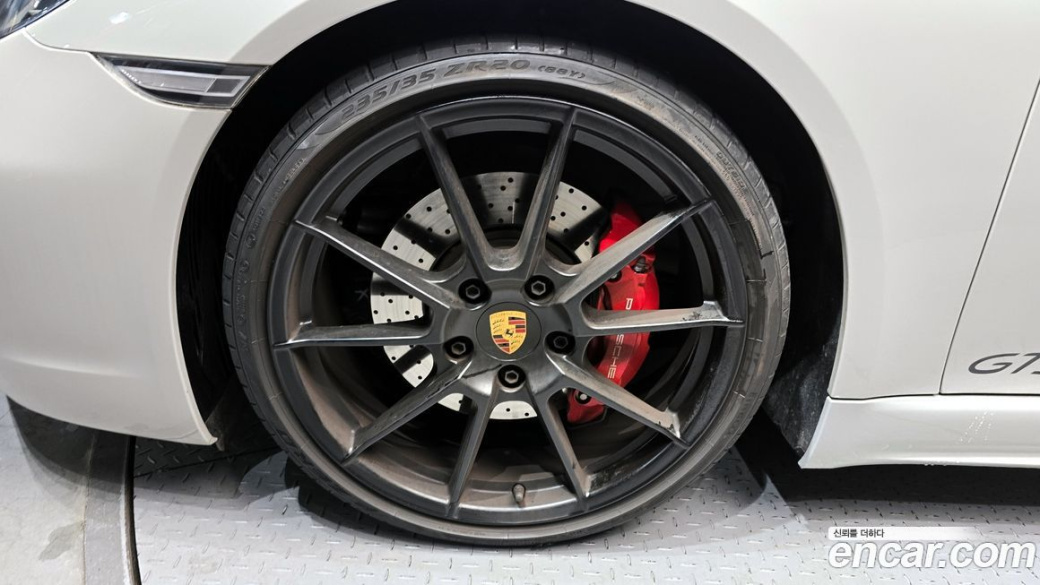 Porsche 718 4.0 GTS, 2024