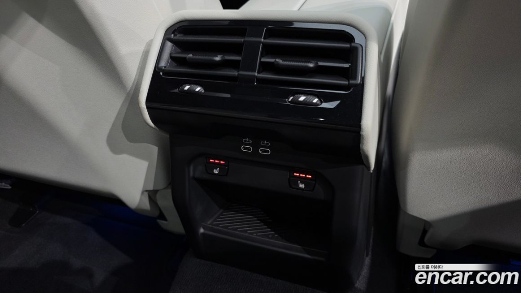 BMW 5-Series 520i, 2025