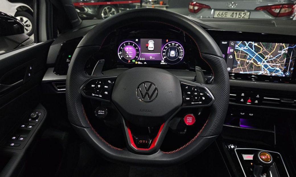 Volkswagen Golf 2.0 GTI, 2024