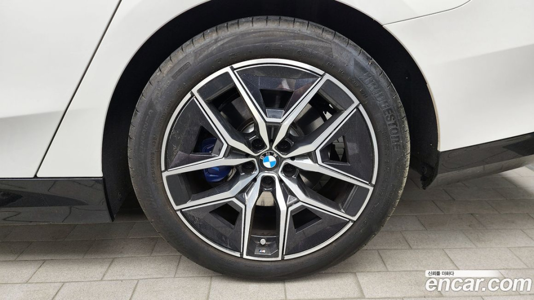 BMW 5-Series 520i M Sport, 2024