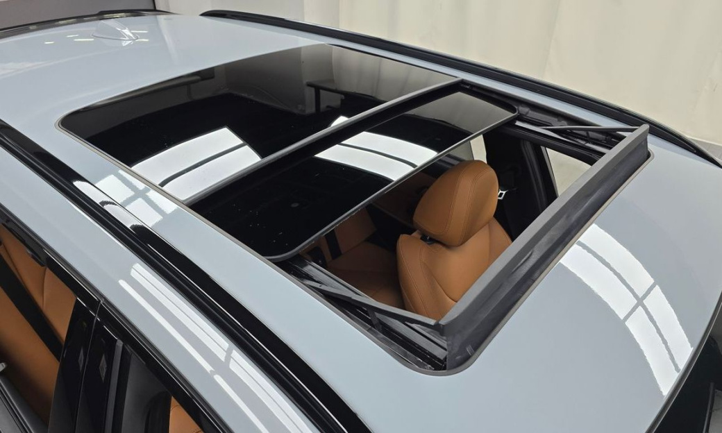 BMW 3-Series 320i Touring M Sports, 2024