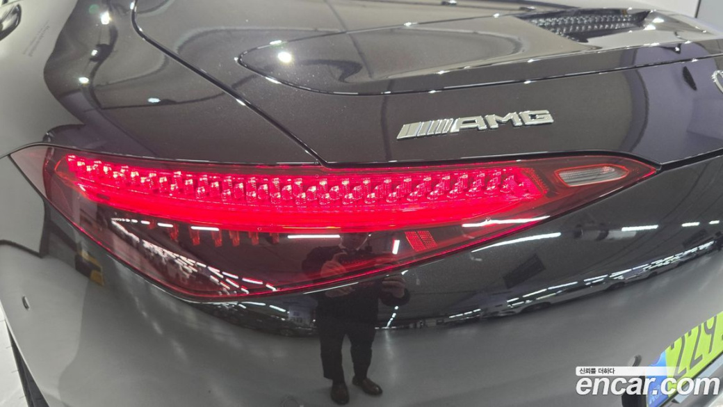 Mercedes-Benz SL-Class AMG SL43, 2025
