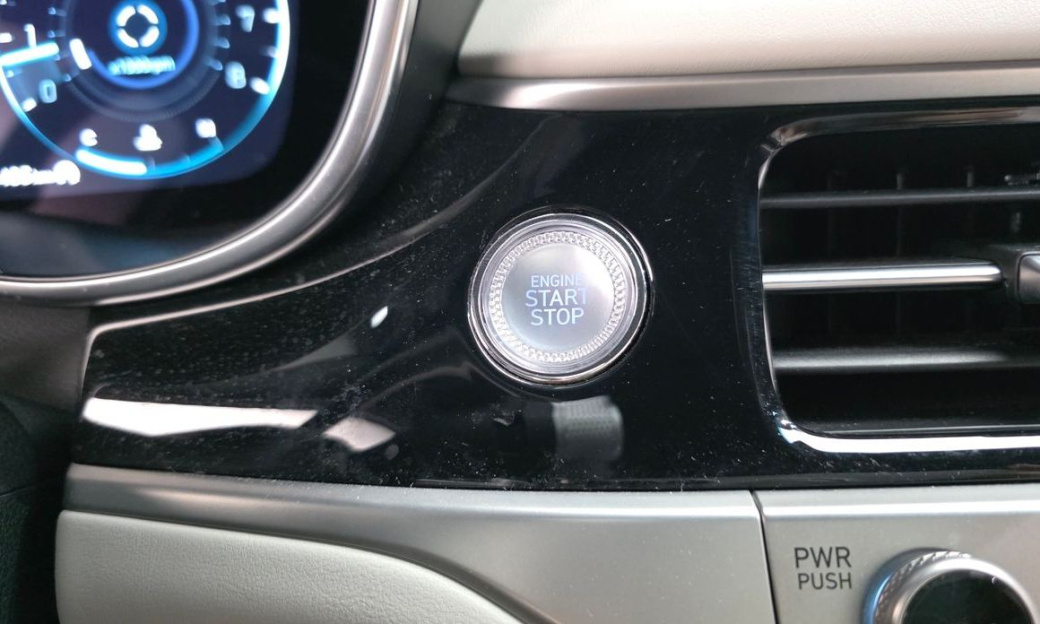 Genesis G70 Gasoline 2.5T 2WD, 2024