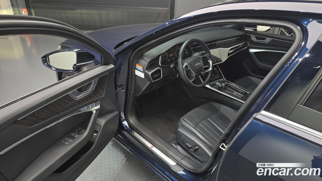 Audi A6 45 TFSI Quattro Premium, 2022