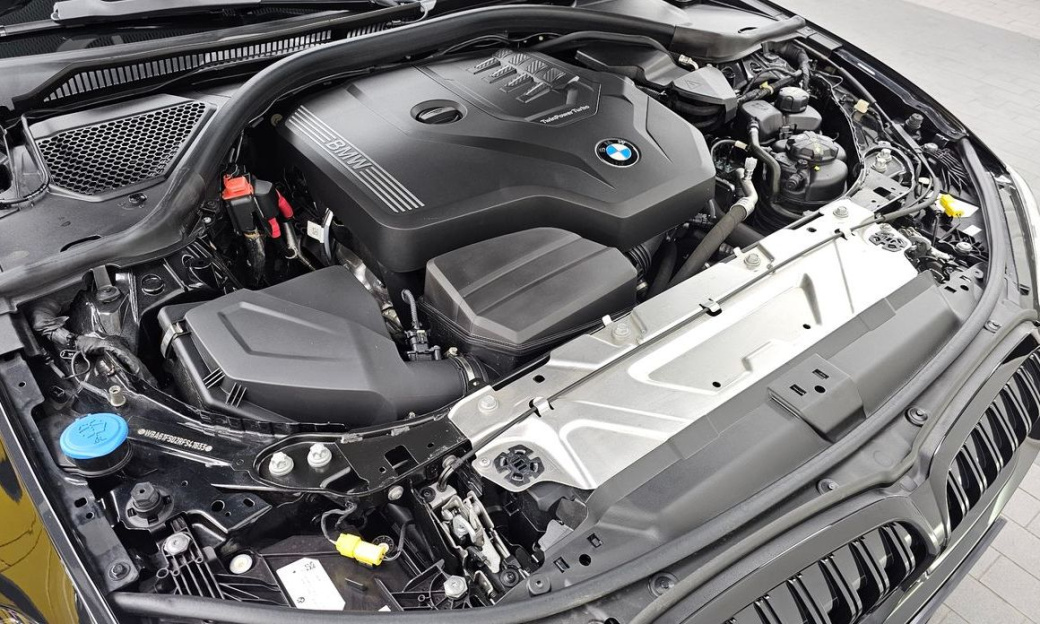 BMW 3-Series 320i M Sport, 2024
