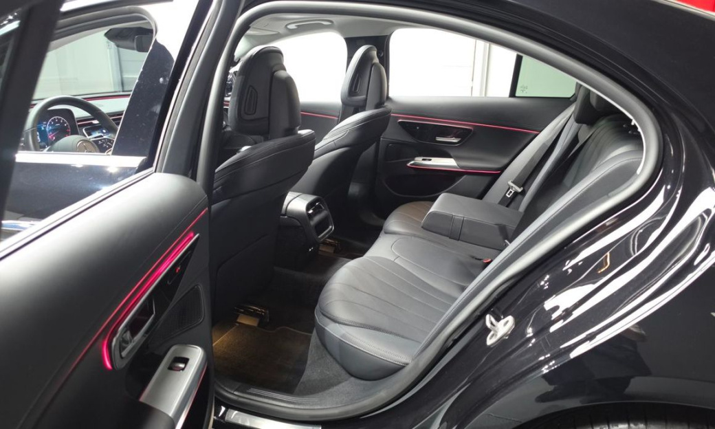 Mercedes-Benz E-Class E200 Avantgarde, 2024