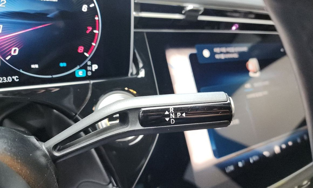 Mercedes-Benz E-Class E300 4MATIC Exclusive, 2024
