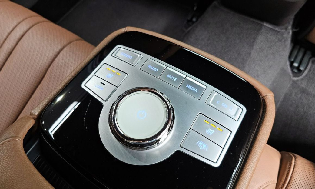 Genesis G80 Gasoline 2.5 Turbo AWD, 2023