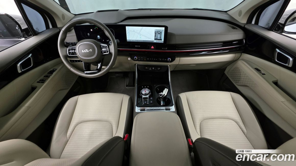Kia Carnival 7-Seater Signature, 2025