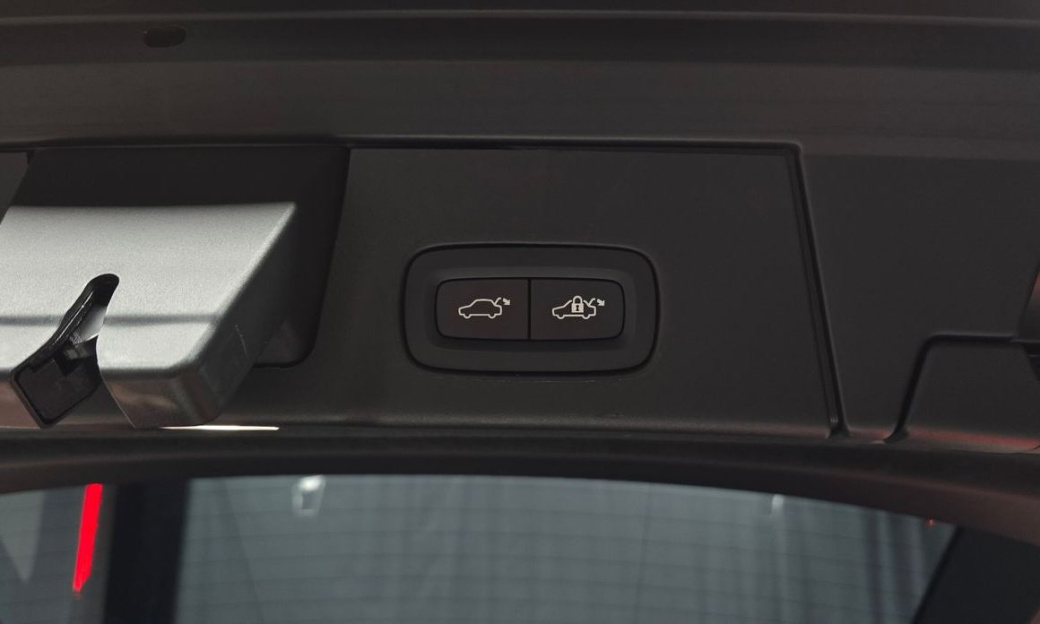 Volvo V90 B5 Ultimate AWD, 2024