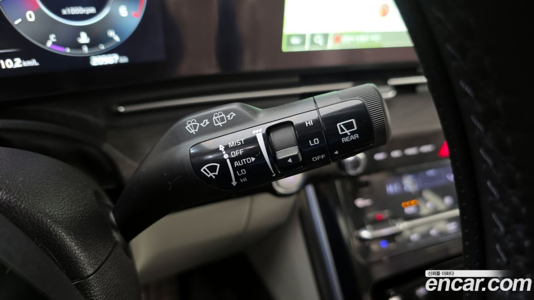 Kia Carnival 9-Seater Signature, 2023