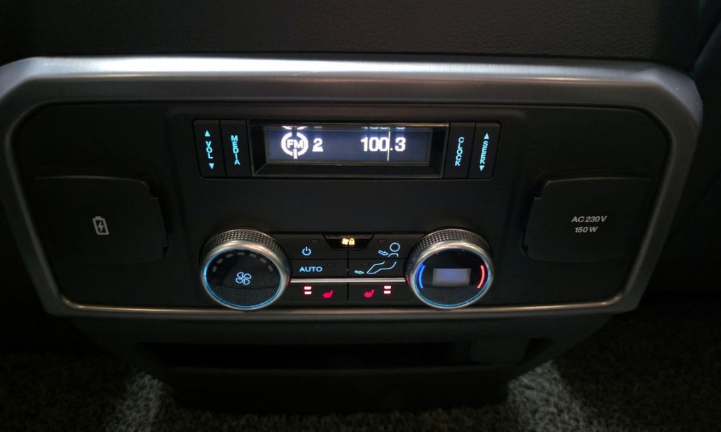 Ford Expedition Platinum 4WD, 2021