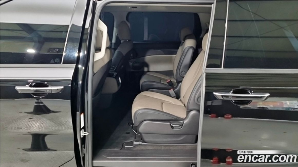Kia Carnival 9-Seater Noblesse, 2025