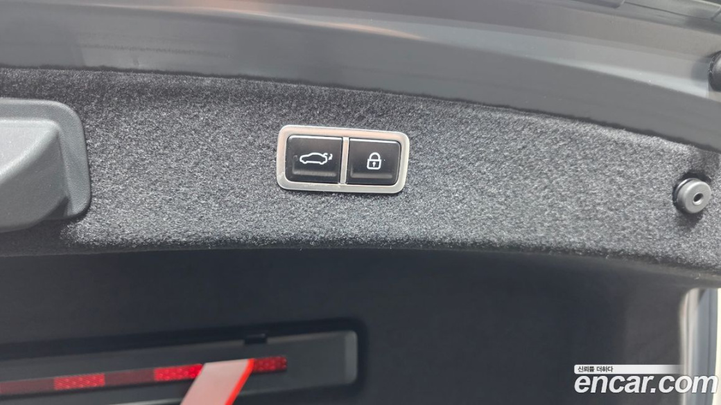 Genesis G80 Gasoline 2.5 Turbo 2WD, 2025
