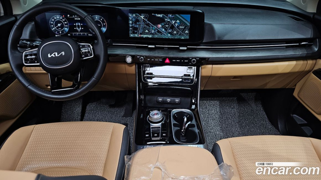 Kia Carnival 9-Seater Signature, 2023