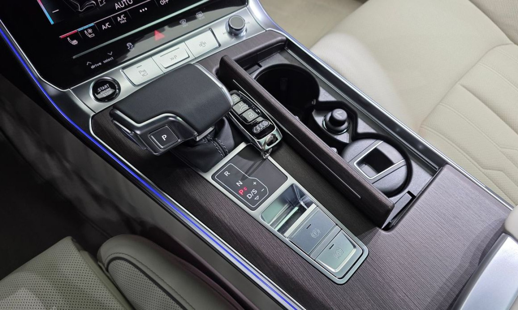 Audi A6 45 TFSI Premium, 2025