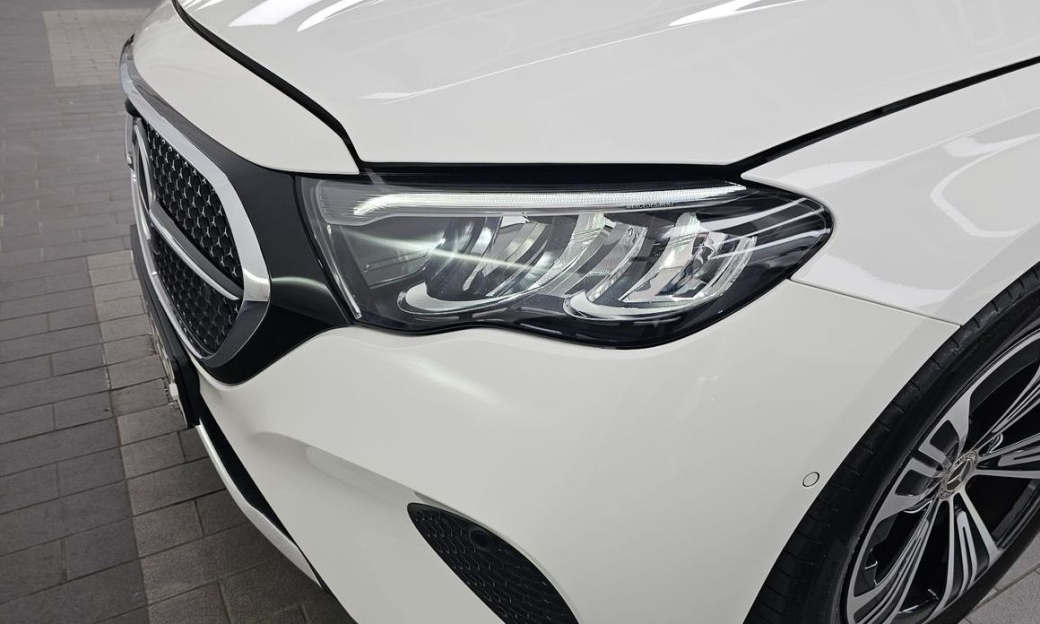 Mercedes-Benz E-Class E200 Avantgarde, 2024